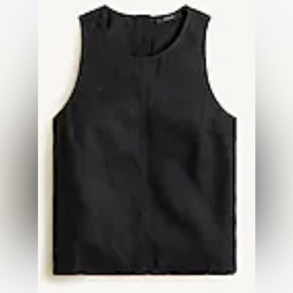 Woman’s linen tank top